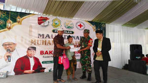 Koramil Batuceper Gelar Bakti Sosial, Khitan Gratis hingga Makan Bersama Warga