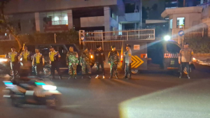 Babinsa Ciledug dan Pondok Aren Patroli Malam Bersama Komduk
