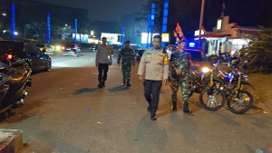 Abu Vulkanik Anak Krakatau Sampai Tangerang, Babinsa Patroli Malam