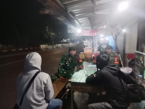 Koramil Pasar Rebo-Ciracas Intensifkan Patroli Malam Bersama Komduk