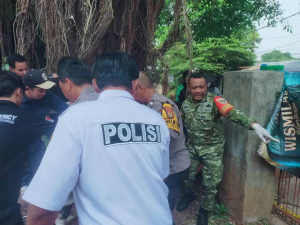 Babinsa dan Polisi Evakuasi Jasad Pria 25 Tahun di Ciputat