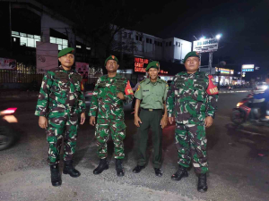 Babinsa Cibodas dan Serut Perkuat Siskamling Lewat Patroli Malam