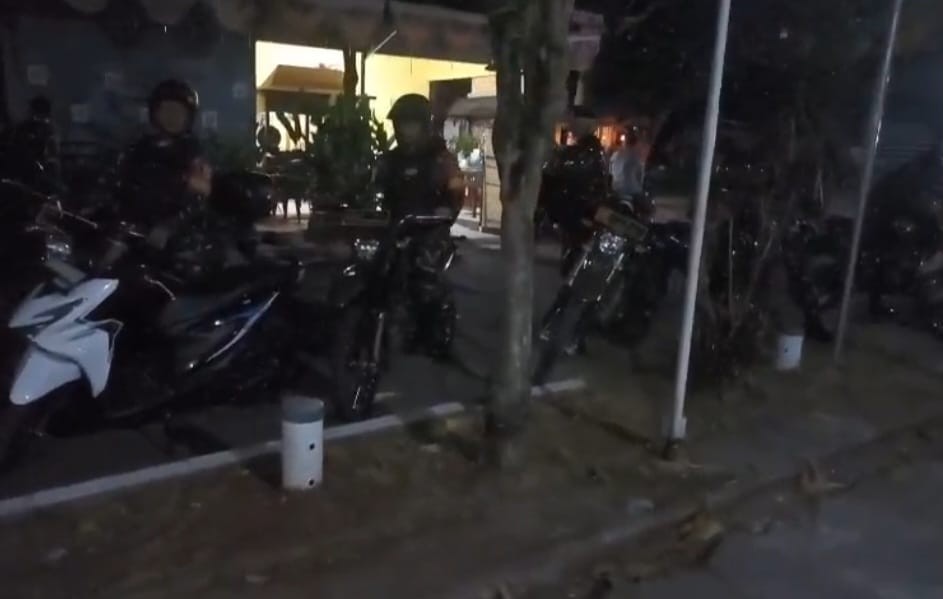 Babinsa dan Komduk Patroli Malam, Warga Diajak Aktifkan Siskamling