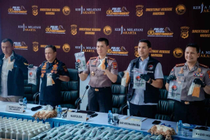 Polda Metro Jaya Ungkap Produksi Obat Keras Ilegal, 16 Orang Diamankan